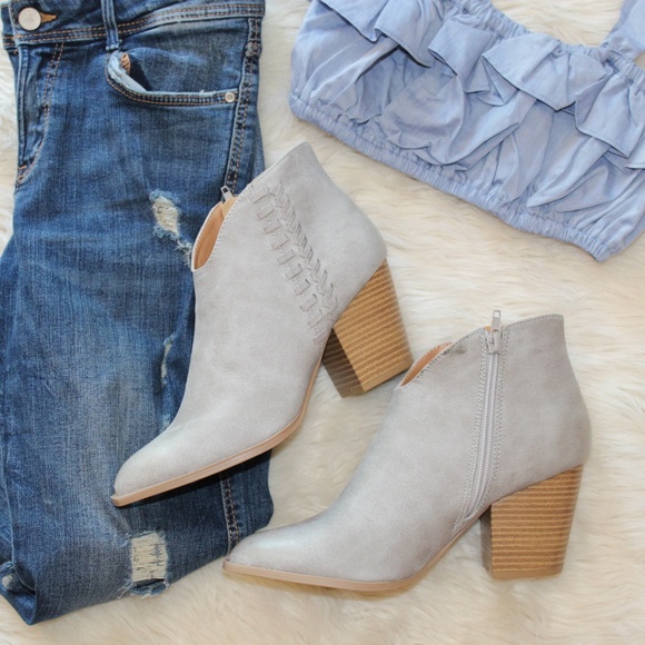 📣LAST PAIR//The Rosario// grey braided Bootie - Picture 6 of 8